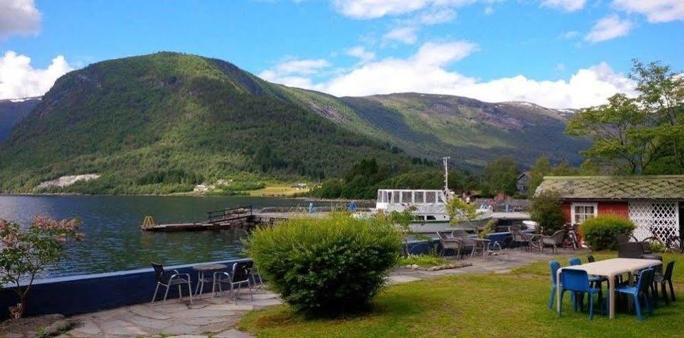 Havila Hotel Raftevold Hornindal Exterior photo
